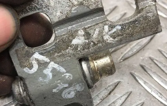 BMW 3 E46 Rear door upper hinge 