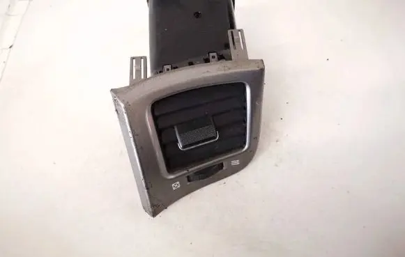 Toyota Avensis Verso Dash center air vent grill 5565044080 55650-44080
