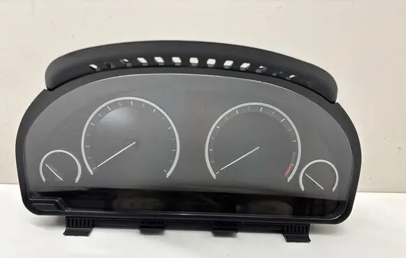 BMW 5 F10 F11 Speedometer (instrument cluster) 9265155 17388410 0263689134