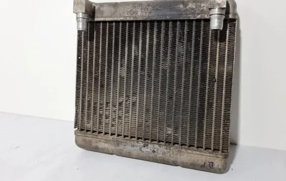 Engine oil radiator