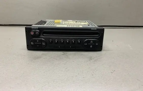 Renault Scenic I Radio/CD/DVD/GPS head unit 7700433070