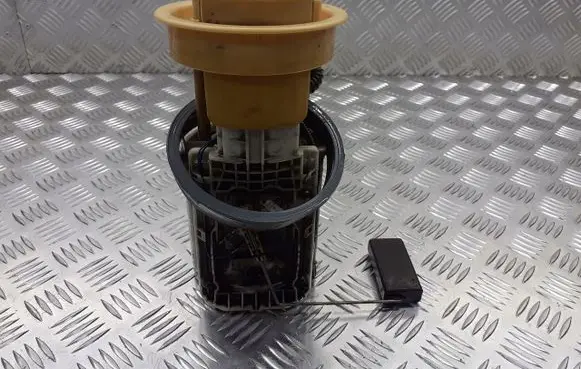Volkswagen Polo IV 9N3 Mechanical fuel pump 6Q0919050D