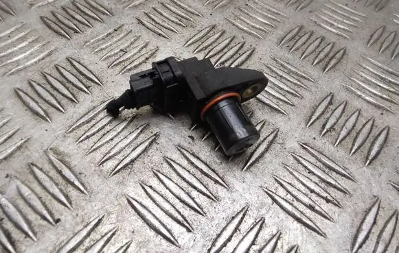 Mercedes-Benz B W245 Camshaft position sensor A0051531328