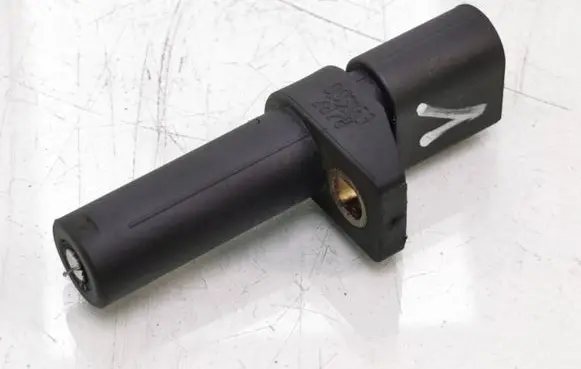 Mercedes-Benz E W211 Crankshaft position sensor 0031532828