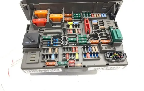 BMW 3 E90 E91 Fuse box set 9119444