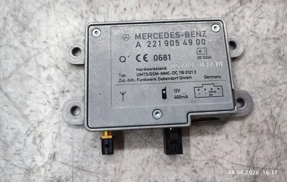 Mercedes-Benz ML W164 Aerial antenna amplifier A2219054900