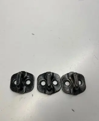 Nissan Qashqai Front door lock loop/hook striker 