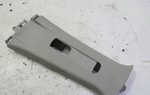 Suzuki Baleno IV Centre console side trim front 1111