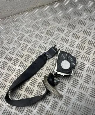 Alfa Romeo 159 Front seatbelt 1002316
