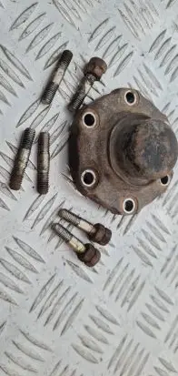 Nissan Terrano Hub lock 