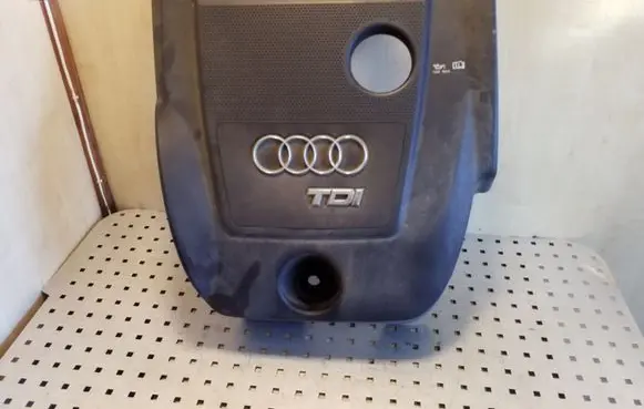 Audi A3 S3 8L Engine cover (trim) 038103925