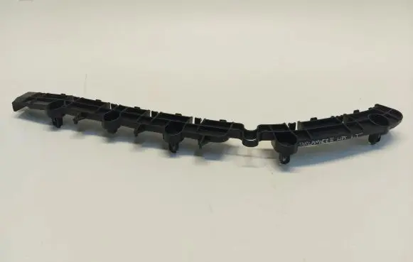 Mitsubishi Outlander Fender mounting bracket