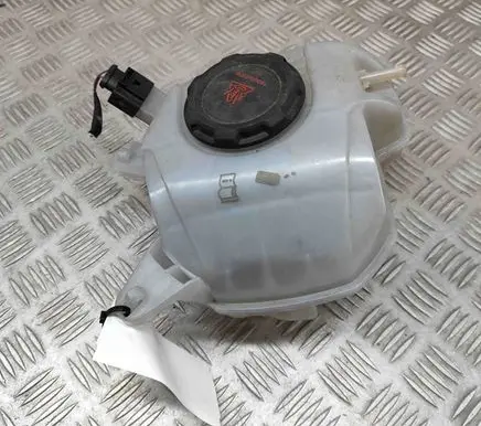 Volkswagen Taigo Coolant expansion tank/reservoir 2Q0121407D
