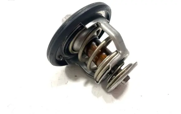 Toyota Avensis T270 Thermostat housing 082