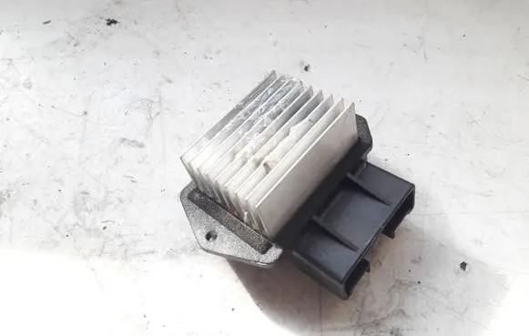 Toyota Corolla E120 E130 Glow plug pre-heat relay 4993002121