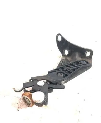 Volkswagen Transporter - Caravelle T5 Sliding door lower roller guide/hinge 7H0843398t GBK05027