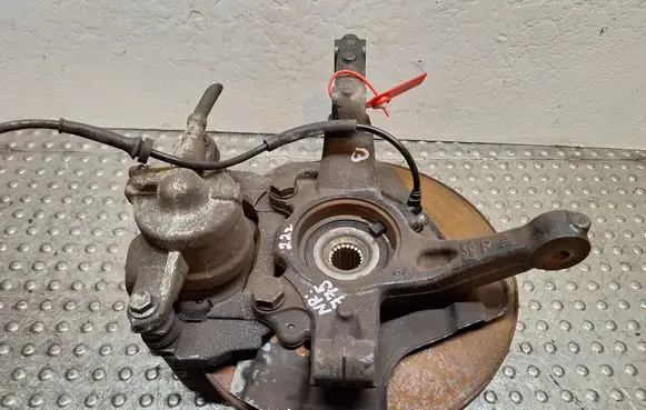 Front wheel hub spindle knuckle