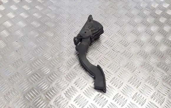 Ford Focus Accelerator throttle pedal 4M519F836AH