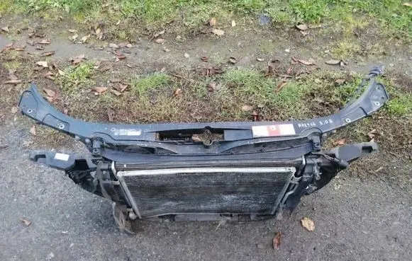 Audi A4 S4 B6 8E 8H Radiator support slam panel