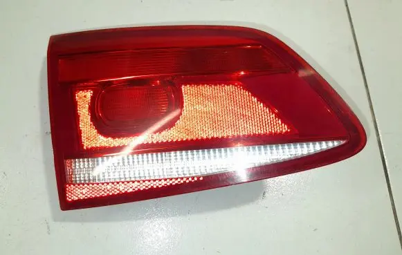 Volkswagen PASSAT B7 Tailgate rear/tail lights 3AF945093R