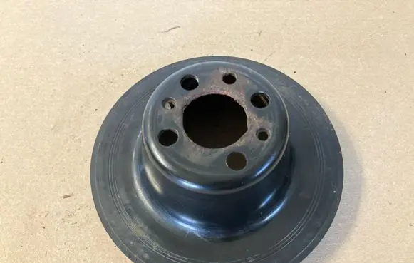 Volkswagen Crafter Crankshaft pulley 03L105243