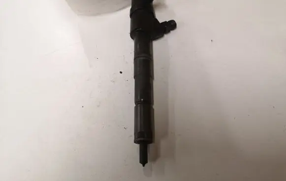 Opel Zafira B Fuel injector 0445110243