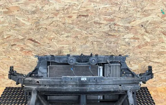 Hyundai i40 Radiator support slam panel