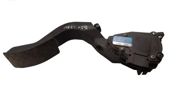 Volkswagen PASSAT B5.5 Accelerator throttle pedal 8D1723523F 6PV00837602