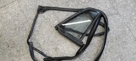 Volkswagen Phaeton Rubber seal rear door 