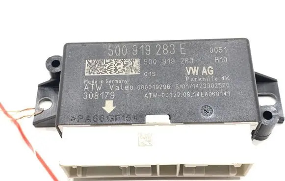Audi A3 S3 8V Parking PDC control unit/module 5Q0919283E