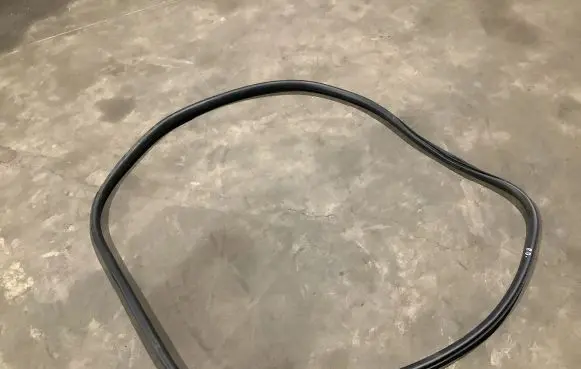 Peugeot 508 Front door rubber seal