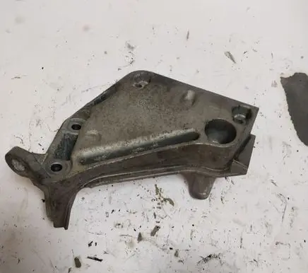 Audi A1 Engine mounting bracket 04L199207A