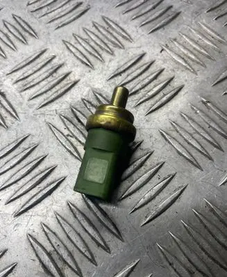 Volkswagen PASSAT B5 Coolant temperature sensor WS2604