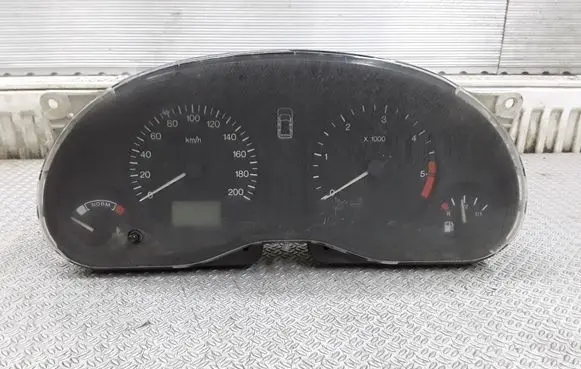 Volkswagen Sharan Speedometer (instrument cluster) 7M0919863B