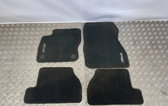 Ford Focus Car floor mat set CM5J5413087BW CM5J5413086BW CM5J5413107BW