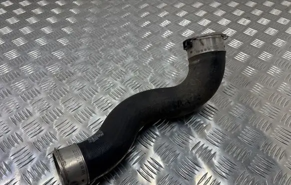 Infiniti Q30 Intercooler hose/pipe A2465280282 DBL625133DE A2465200