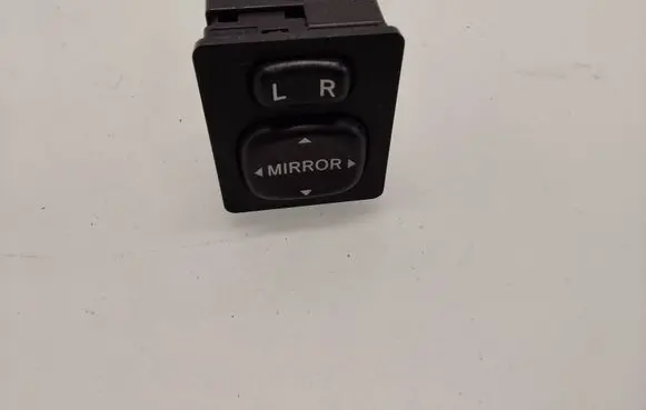 Toyota Corolla Verso E121 Wing mirror switch 769746F 183574
