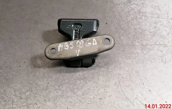 Mercedes-Benz S W221 Rear door upper hinge