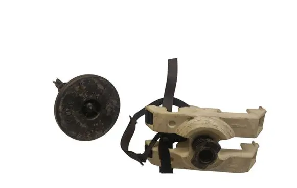 Volvo S60 Spare wheel mounting bracket 8626132 7349