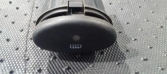 Ford Escort Windscreen/window heater switch 95AG18C621AA