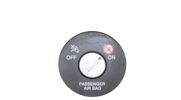 Hyundai Santa Fe Passenger airbag on/off switch 