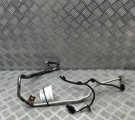 Opel Vivaro Air conditioning (A/C) pipe/hose 924903875R 93458912
