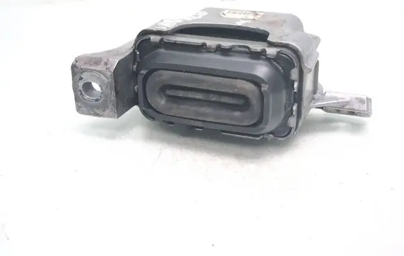 Mini One - Cooper Clubman R55 Engine mount bracket 6778645 6772038