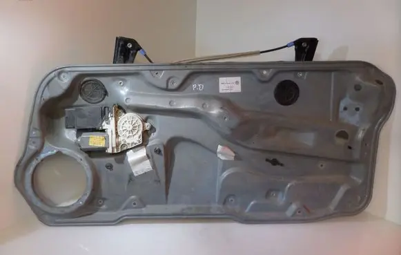 Volkswagen Golf IV Front door window regulator with motor 1J3837462H
