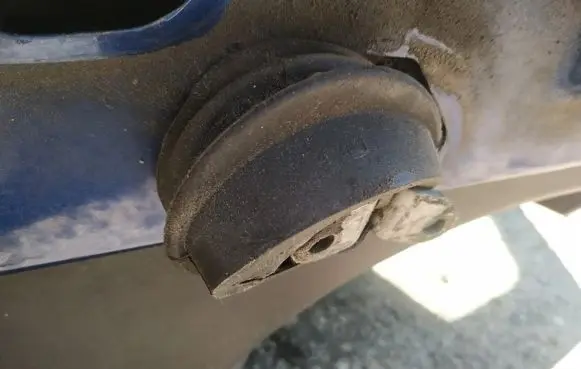 Peugeot 807 Front door check strap stopper 