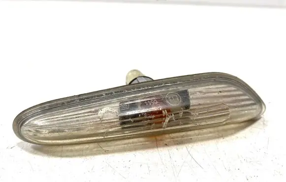 BMW 5 E60 E61 Front fender indicator light 7165741 71657411 008716
