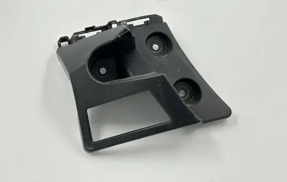 Rear bumper mounting bracket