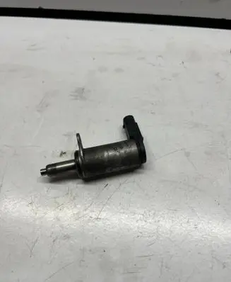 Audi TT TTS Mk2 Camshaft vanos timing valve C271302302 11090917205
