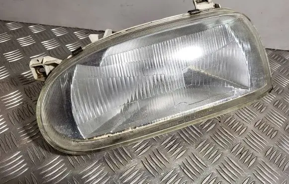 Volkswagen Golf III Headlight/headlamp 13886100