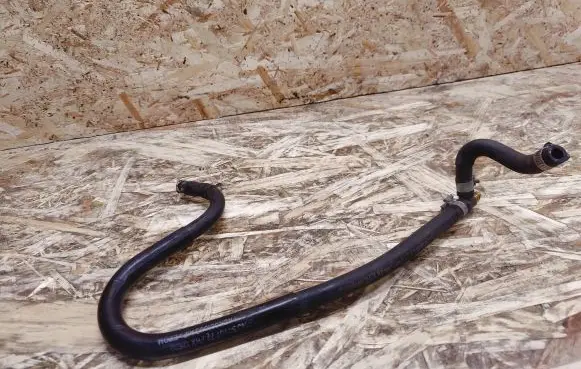 Mercedes-Benz S W140 Engine coolant pipe/hose 1405000772